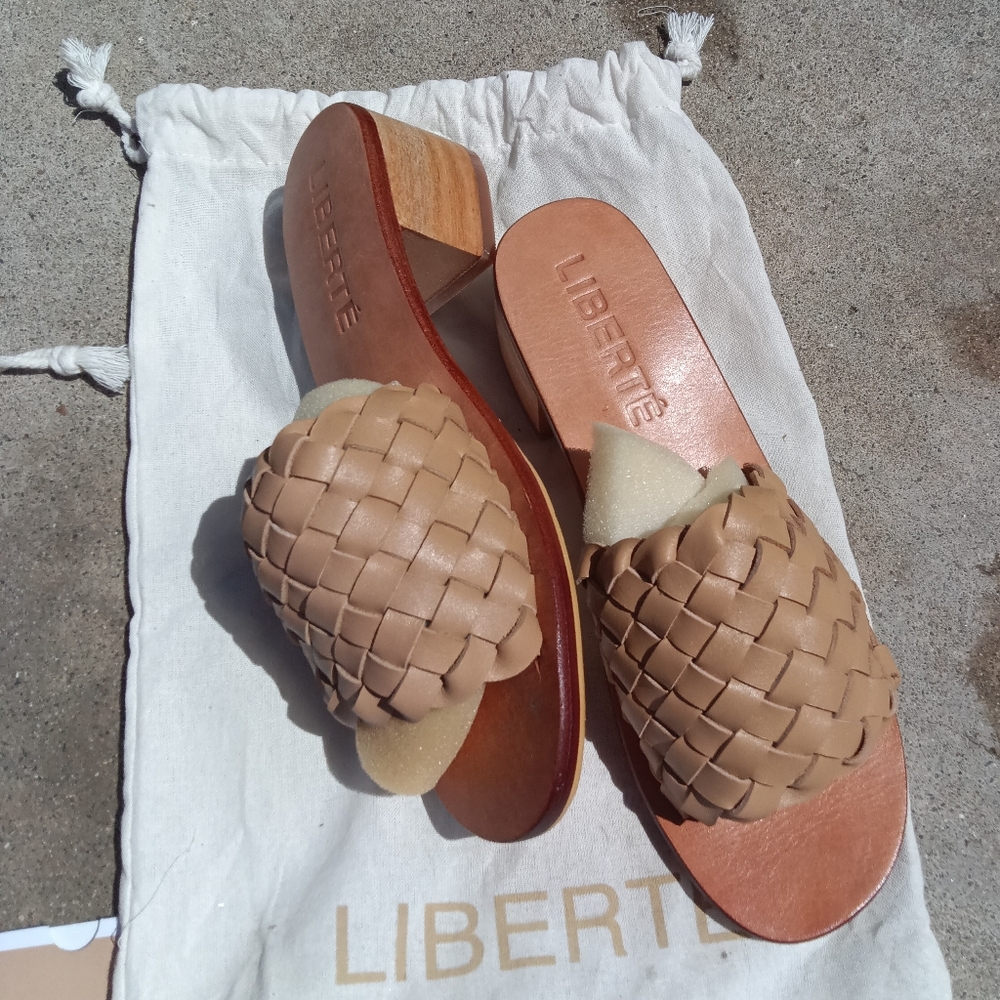 Liberté Woven Tan Sandals
